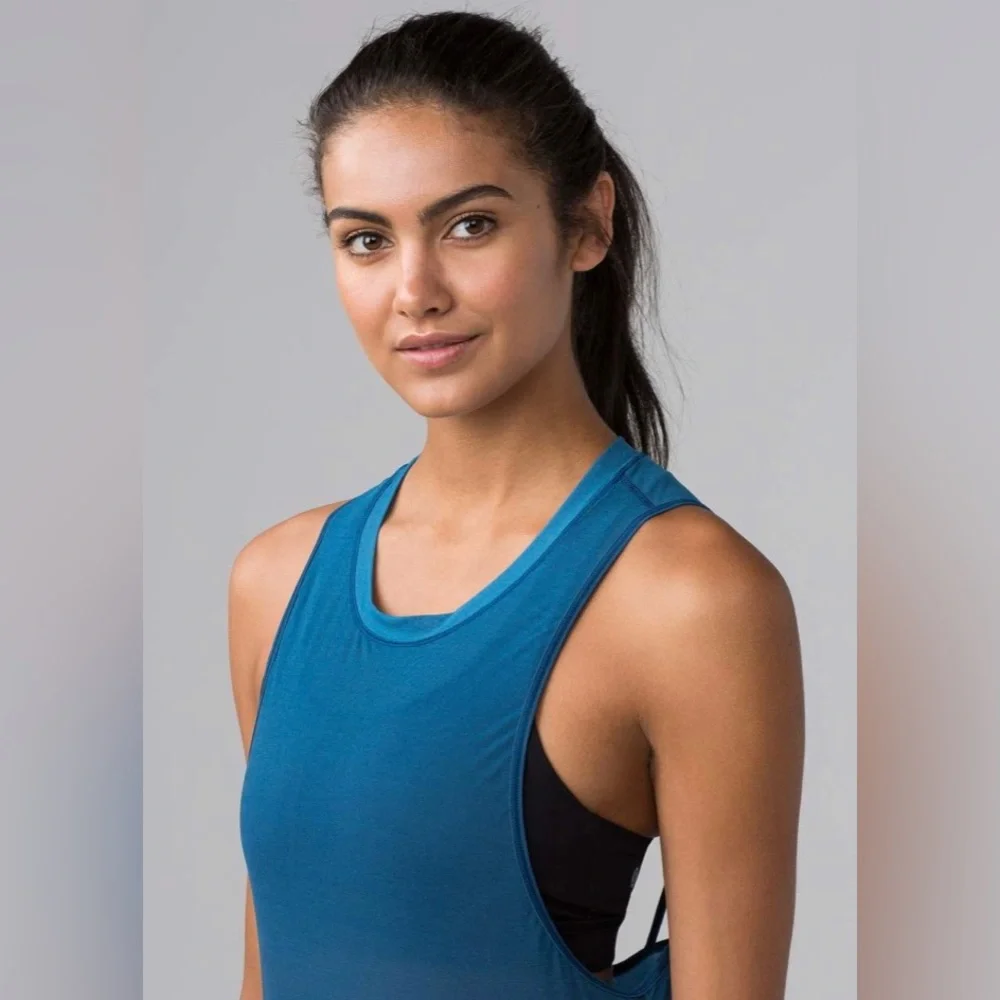 NEW Lululemon Chase Me Tank Vertical Ombre Pre wheeze Tank Whirlpool Jaded